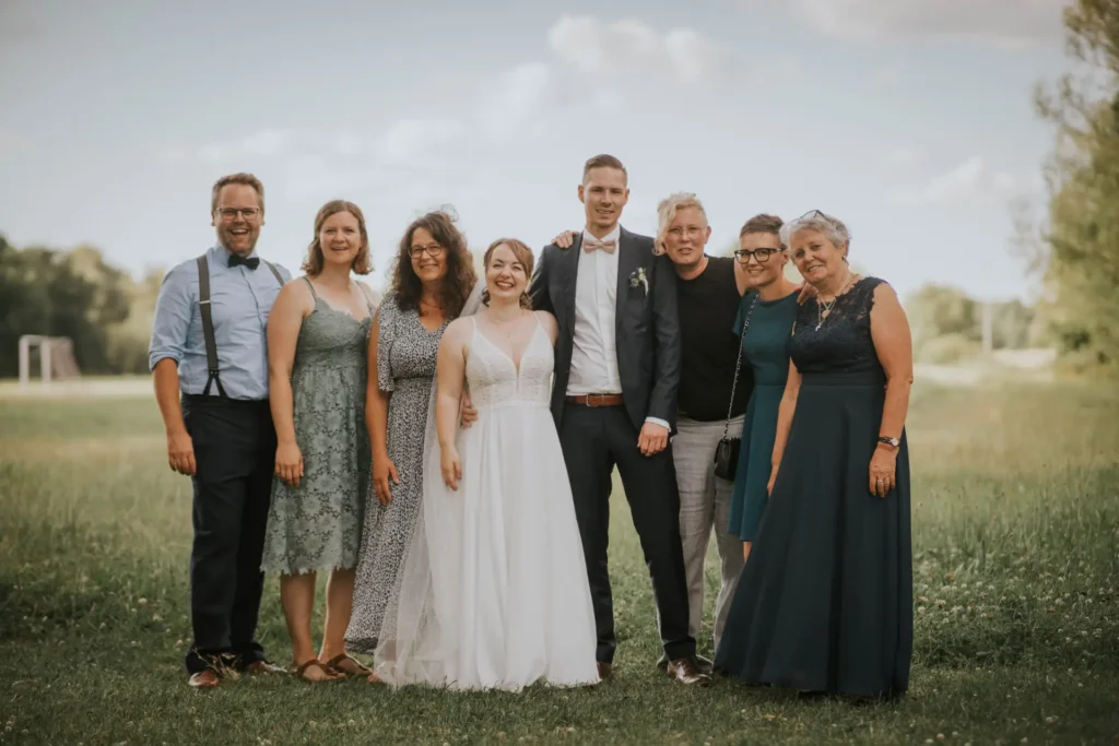 Gruppenbild der Hochzeit in Regensburg an der Donau
